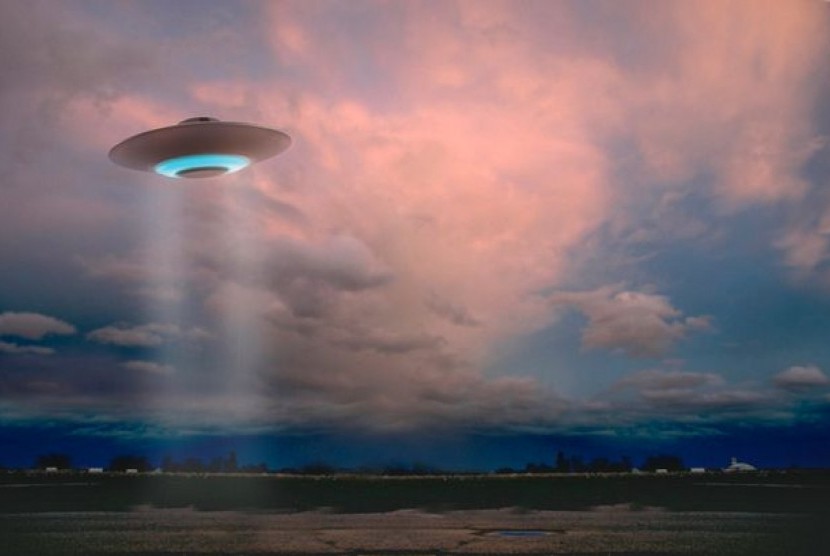 Peristiwa kemunculan UFO di Rendlesham Forest yang dikenal sebagai Britain's Roswel