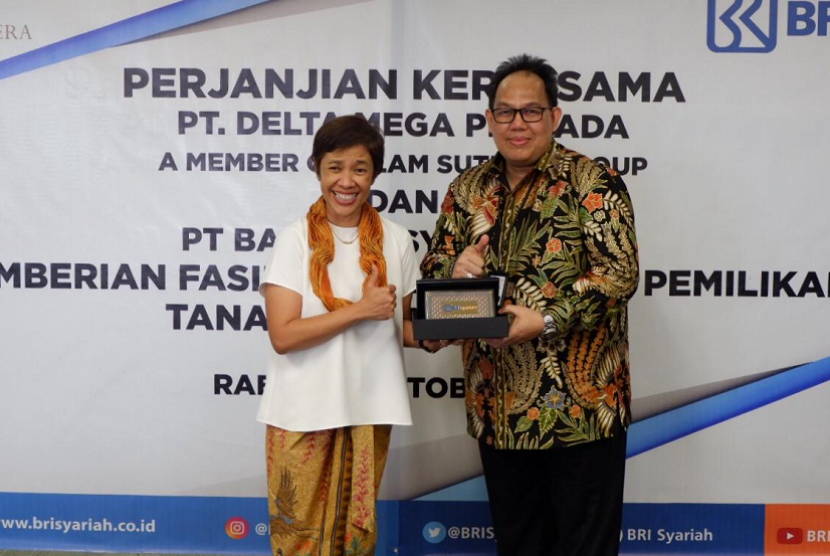 Perjanjian kerja sama ditandatangani di, Jakarta, pada Rabu (2/10), oleh Direktur Bisnis Ritel BRI Syariah Fidri Arnaldy dan Lilia Sukotjo yang merupakan Marketing Director PT Delta Mega Persada.