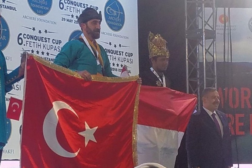 Perkumpulan Olahraga Panahan Berkuda Indonesia atau KPBI berhasil membawa Indonesia Juara III dalam turnamen internasional panahan tradisional Fetih Kupasi Cup ke-6 di Istanbul Turki, 27-29 Mei 2018.