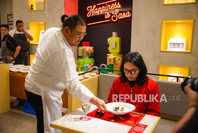 Perkumpulan Pabrik Mononatrium Glutamat dan Asam Glutamat Indonesia (P2MI) - yang beranggotakan PT Ajinomoto Indonesia, PT Ajinex International, PT Sasa Inti, PT Daesang Ingredients Indonesia, bersama dengan Gerakan Fermentasi Nusantara dan PT Sasa Inti melakukan edukasi penggunaan Monosodium Glutamat (MSG) dalam makanan di Studio Kreasi Sasa.