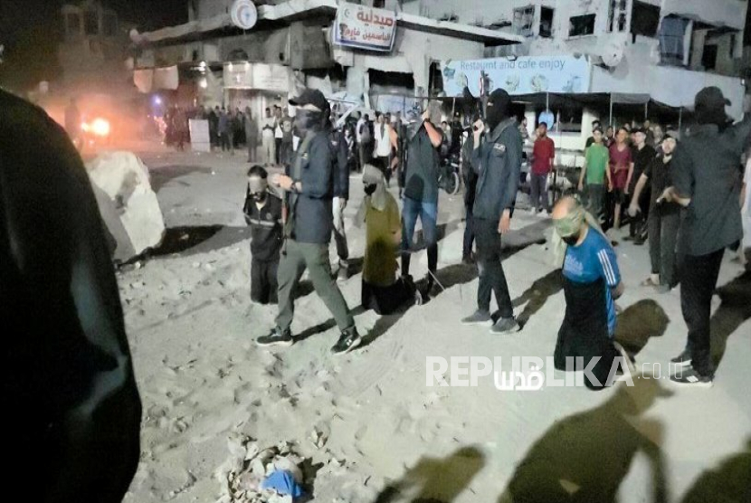 Perlawanan Gaza mengeksekusi mati belasan agen Israel. 