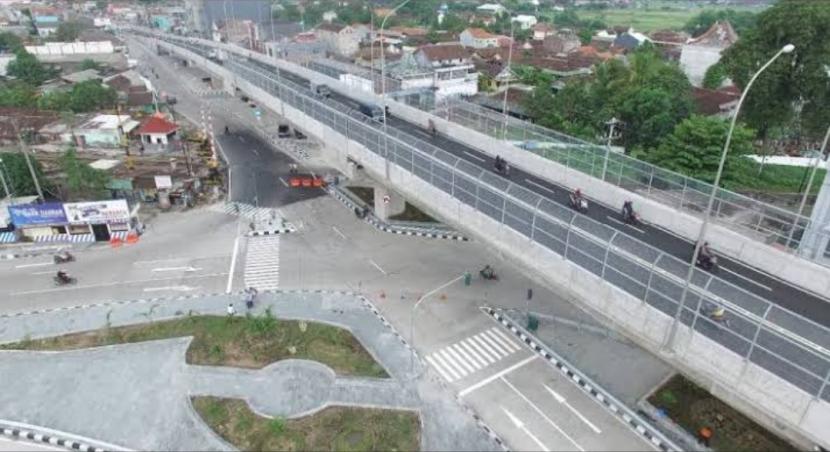 Perlintasan sebidang akan ditutup setelah Flyover Cisauk di Kabupaten Tangerang resmi beroperasi sejak 2023.