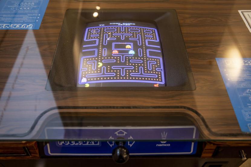 Permainan Pac-Man dipajang di Computer Games Museum di Berlin, Jerman, 21 Mei 2020. Film live-action Pac-Man akan segera digarap.