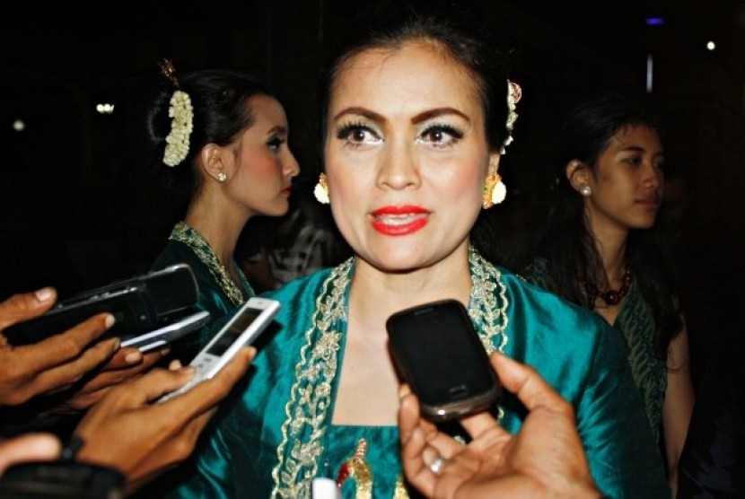 Permaisuri Sultan Ternate,  Boqi Ratu Nita Budi Susanti.