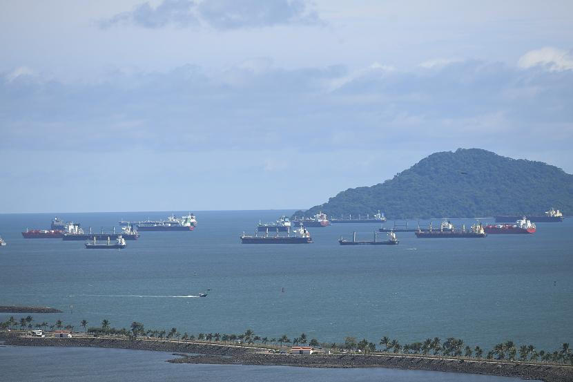 Permukaan air Terusan Panama mengalami titik terendahnya sepanjang sejarah. 