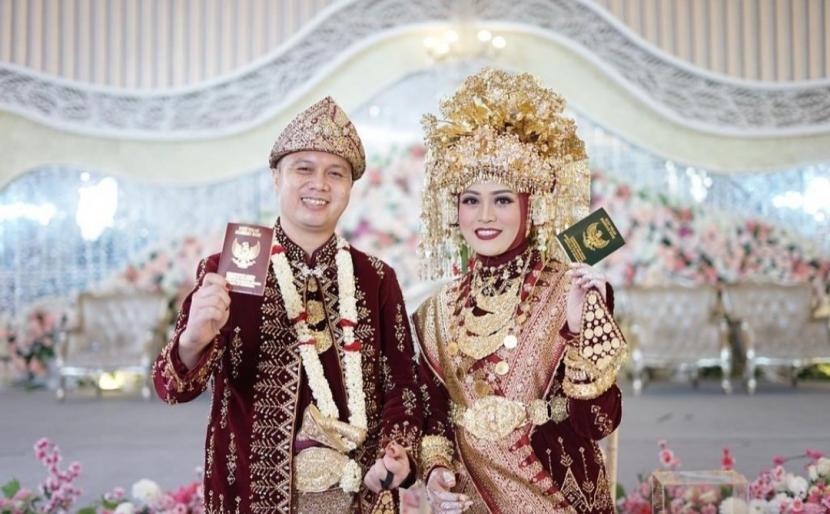 Pernikahan Briptu Suci Darma dengan suaminya seorang ASN Pemkab Ogan Komering Ilir.