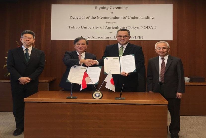 Perpanjangan kerja sama IPB dan Tokyo university of agriculture di Kampus TUA Tokyo baru-baru ini.
