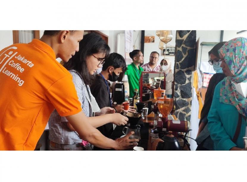 Perpusnas menggelar program kewirausahaan kopi bertajuk Literasi Terapan Usaha Kopi Nusantara.