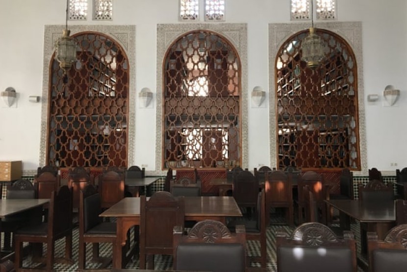Al-Qarawiyyan, Salah Satu Perpustakaan Tertua di Dunia. Perpustakaan al-Qarawiyyan didirikan pada 859 M di Fez, Maroko. 