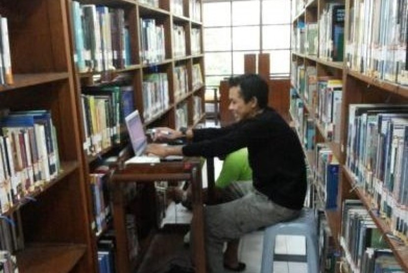 perpustakaan di UMS