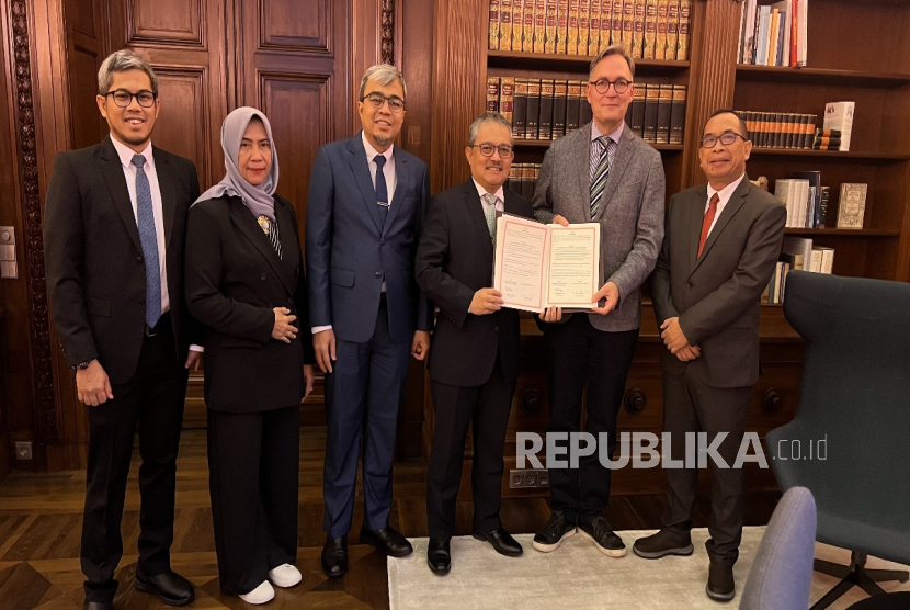 Perpustakaan Nasional Republik Indonesia (Perpusnas) menjalin kerja sama dengan Staatsbibliothek zu Berlin, Jerman. 