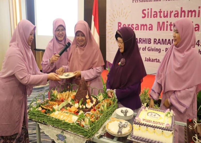 Persaudaraan Muslimah (Salimah) menggelar acara milad Salimah ke-24 dan Tarhib Ramadhan di Hotel Oakwood, Jakarta, Sabtu (2/3/2024).