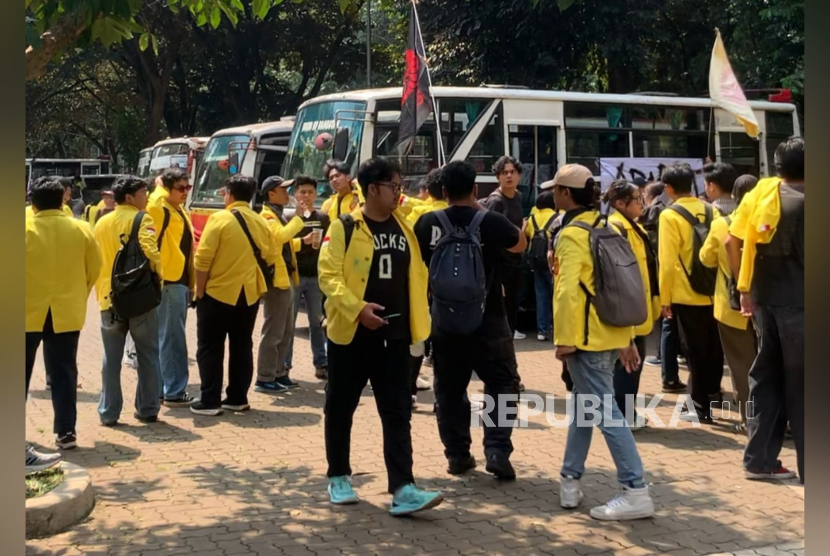 Persiapan aliansi mahasiswa yang akan menggelar aksi di Polda Metro Jaya pada Jumat (29/8/2025). 