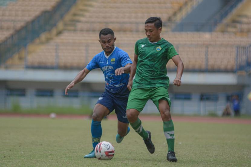 PSKC Cimahi menggelar uji coba dengan Persib Bandung di Stadion Gelora Bandung Lautan Api, Kota Bandung, beberapa waktu lalu
