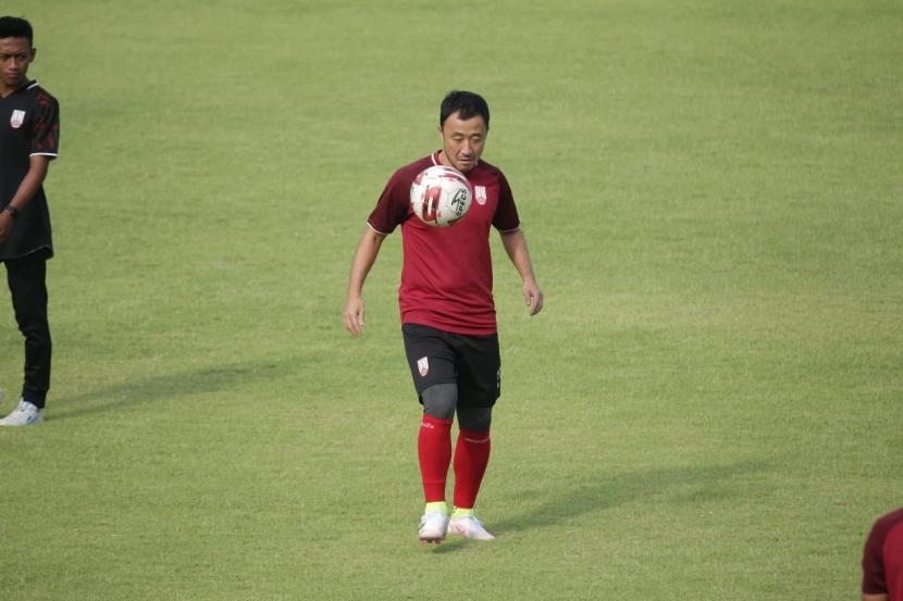 Sriwijaya FC merekrut pemain asal Korea Selatan, Yu Hyun Koo.