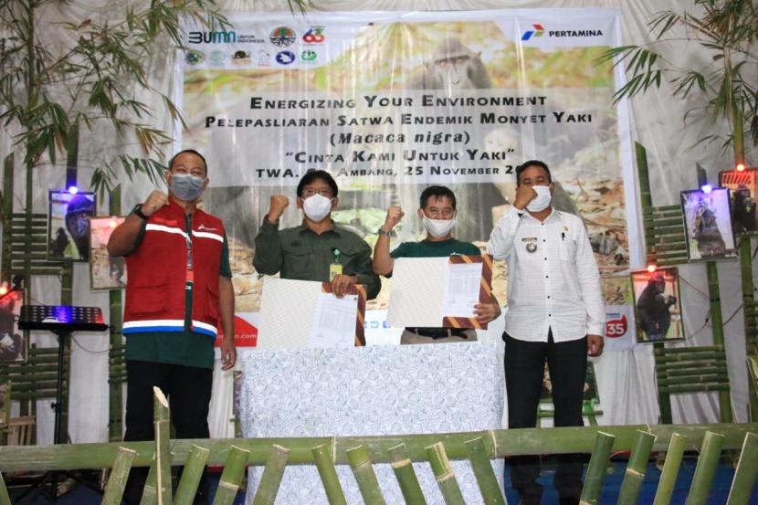 Pertamina Hijau bertujuan untuk penyelamatan lingkungan hidup, Pertamina Group telah melestarikan ribuan flora dan fauna, sedimentasi baru dan penyelamatan lahan dari kebakaran, pemanfaatan hutan dan penanaman pohon mangrove.