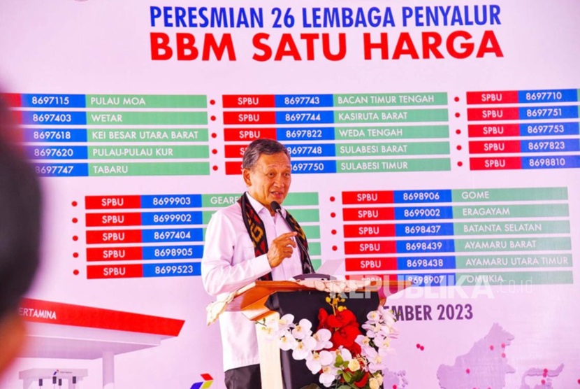 Pertamina Patra Niaga bersama Kementerian ESDM dan BPH Migas kembali menambah jumlah lembaga penyalur BBM Satu Harga. Peresmian 51 lembaga penyalur BBM Satu Harga dilakukan secara serentak di 4 lokasi antara lain Sorong, Aceh, Nusa Tenggara Timur, dan Kalimantan Tengah, Jumat (24/11).