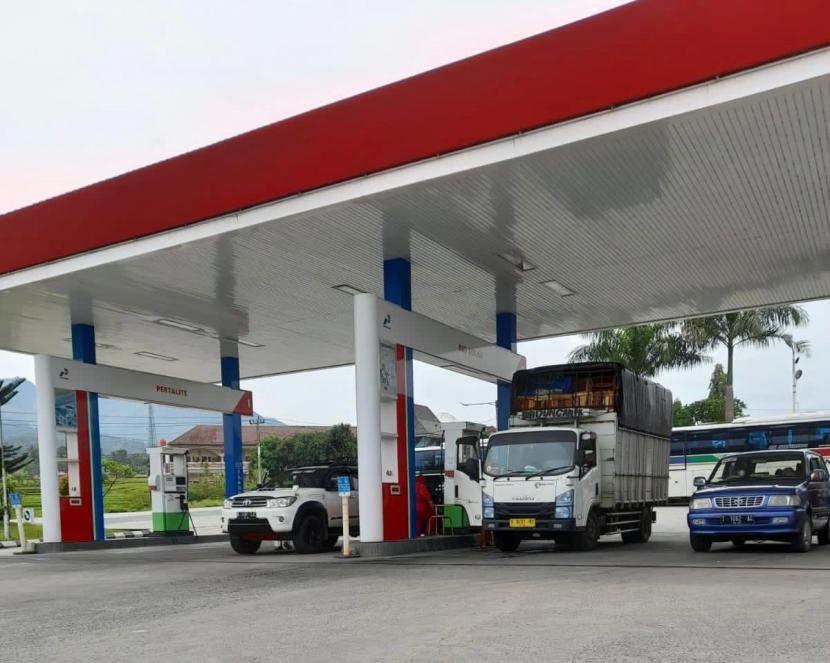  Pertamina turut mendukung langkah Polri dalam upaya penanggulangan bencana gempa bumi di Kabupaten Cianjur, Jawa Barat. Pertamina menyalurkan 20 ribu liter BBM untuk kendaraan operasional Polda Jawa Barat dalam kegiatan penanggulangan bencana tersebut.