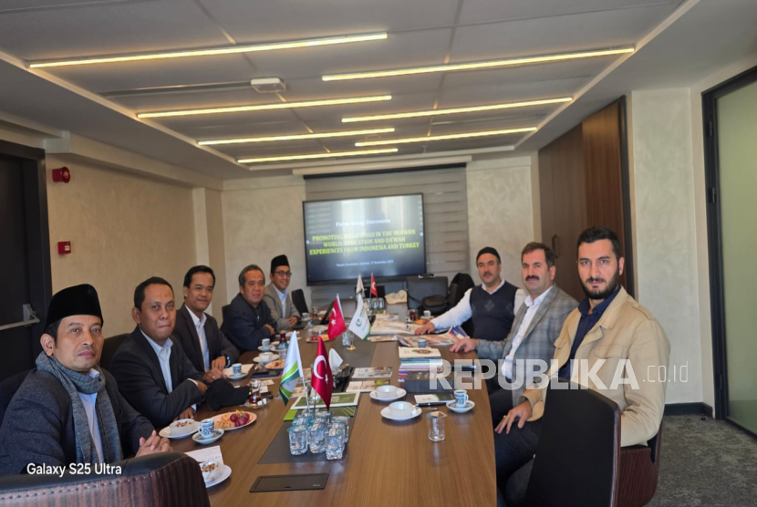 Akademisi RI Gandeng Hayrat Foundation Perluas Pengaruh Keilmuan Islam Global