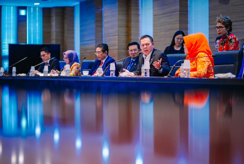 Pertemuan antara Wakil Ketua DPD RI Sultan B Najamudin dengan Duta Besar Korea Selatan untuk Indonesia Kim Chang-Beom didampingi Ketua Badan Kerja Sama Parlemen (BKSP) DPD RI Gusti Farid Hasan Aman, di Kantor Kedutaan Besar Republik Korea, Jakarta, Kamis, (6/2).