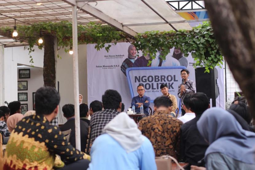Pertemuan belasan komunitas anak muda Yogyakarta mendukung capres alternatif pada 2024.