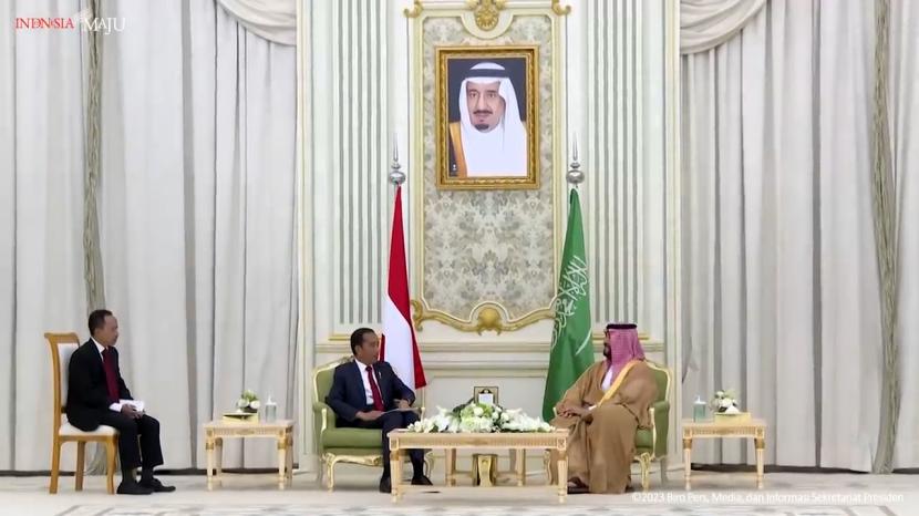 Pertemuan bilateral Presiden Joko Widodo dan Perdana Menteri Kerajaan Arab Saudi, Mohammed bin Salman di Riyadh, Arab Saudi.