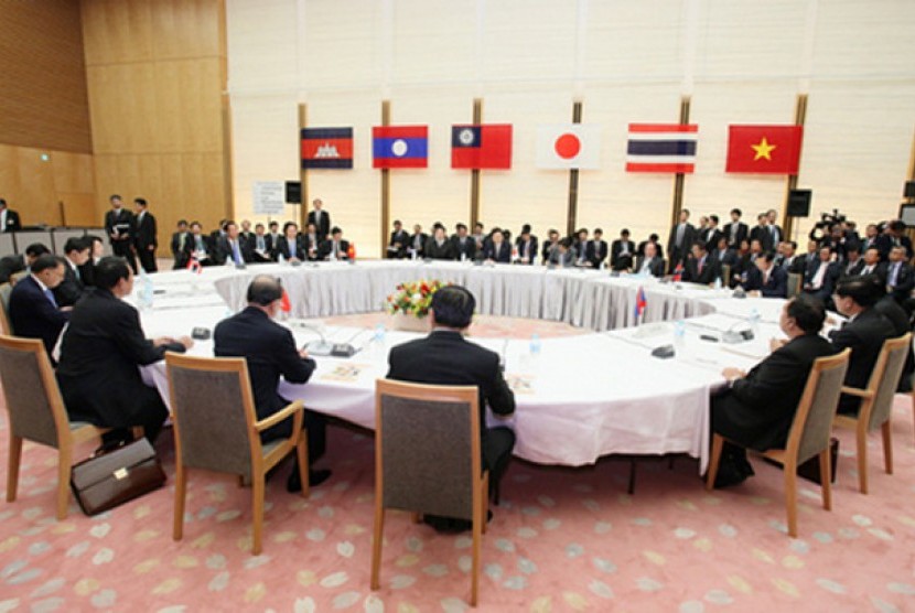 Pertemuan Jepang dengan negara-negara Mekong (Kamboja, Laos, Myanmar, Thailand dan Vietnam)