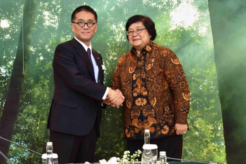 Pertemuan Menteri LHK Siti Nurbaya dan Menteri Lingkungan Jepang Tadahiko ITO, Selasa (17/1).