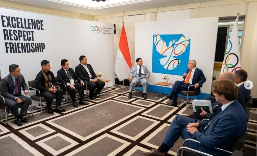 Pertemuan Presiden IOC Thomas Bach dan Presiden Terpilih RI Prabowo Subianto, yang salah satunya membahas pencak silat agar masuk Olimpiade.