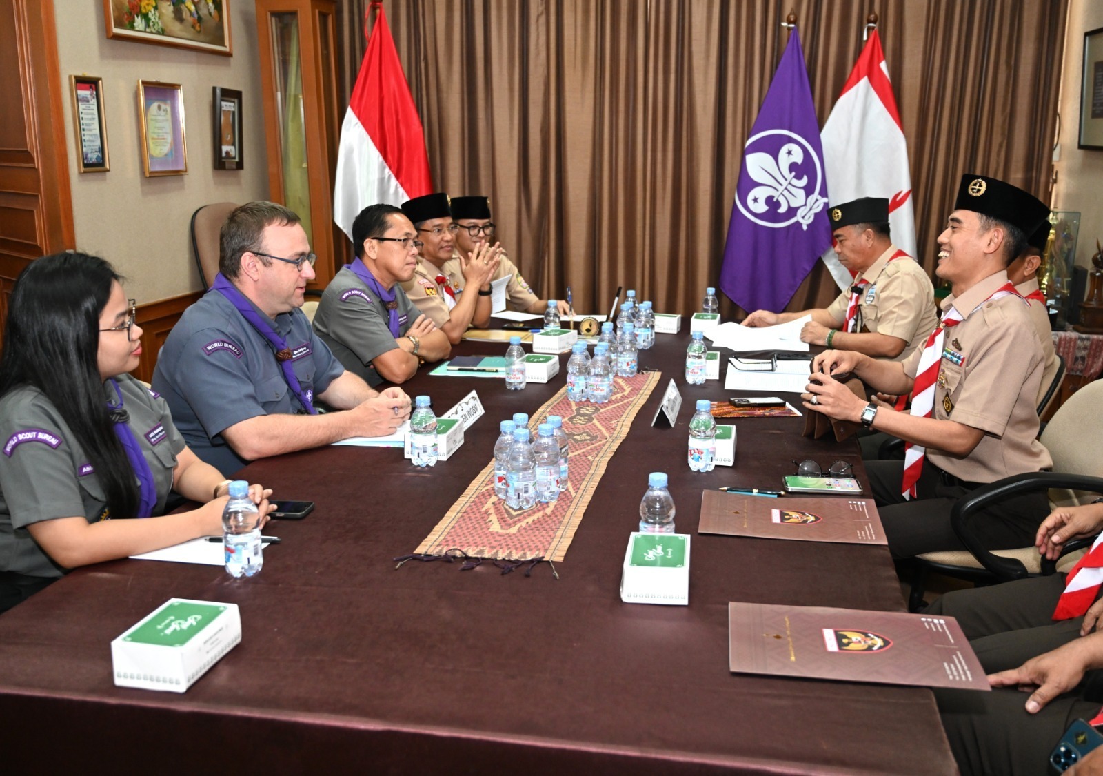 Pertemuan SekjenWOSM David Berg, JR Pangilinan dan pimpinan Kwarnas 