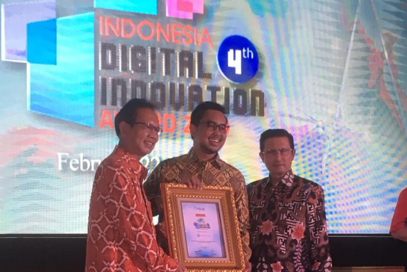 Perusahaan fintech peer to peer lending Amartha meraih penghargaan Indonesia Digital Innovation Award 2019.