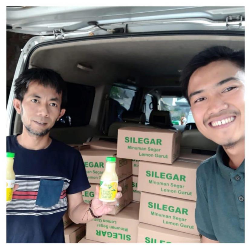 Perusahaan minuman Eptilu menyiapkan produk olahan vitamin C untuk kebutuhan tenaga medis di seluruh RSUD Kabupaten Garut, Jawa Barat. Persediaan ini dilakukan Eptilu untuk mendukung kebugaran dan daya tahan tubuh Tenga medis selama berjuang melawan Covid 19.