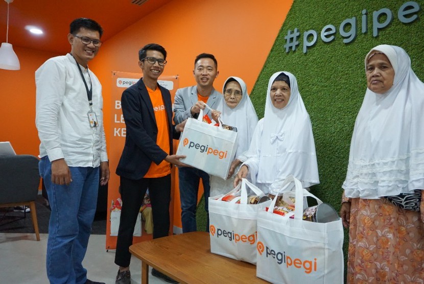 Perusahaan penyedia solusi perjalanan online di Indonesia Pegipegi.com yang melayani pemesanan tiket pesawat, hotel dan tiket kereta menawarkan banyak kemudahan untuk mudik yang lebih berkah di tahun ini. 