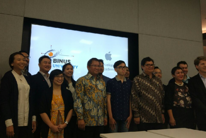 Perusahaan teknologi asal Amerika Serikat, Apple, resmi membuka Developer Academy pertamanya di Asia, yang berlokasi di Bumi Serpong Damai, Tangerang Selatan, Senin (7/5). 