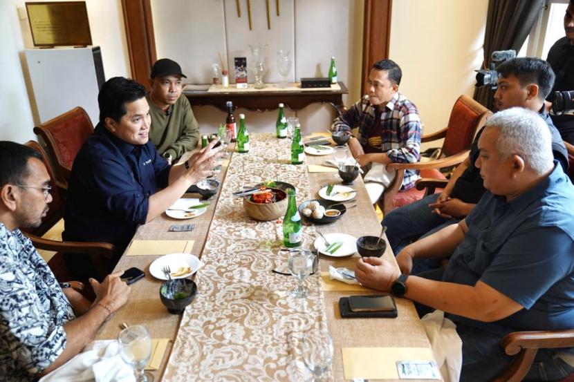 Perwakilan para suporter bertemu Ketum PSSI Erick Thohir di Jakarta, Sabtu (19/8/2023).