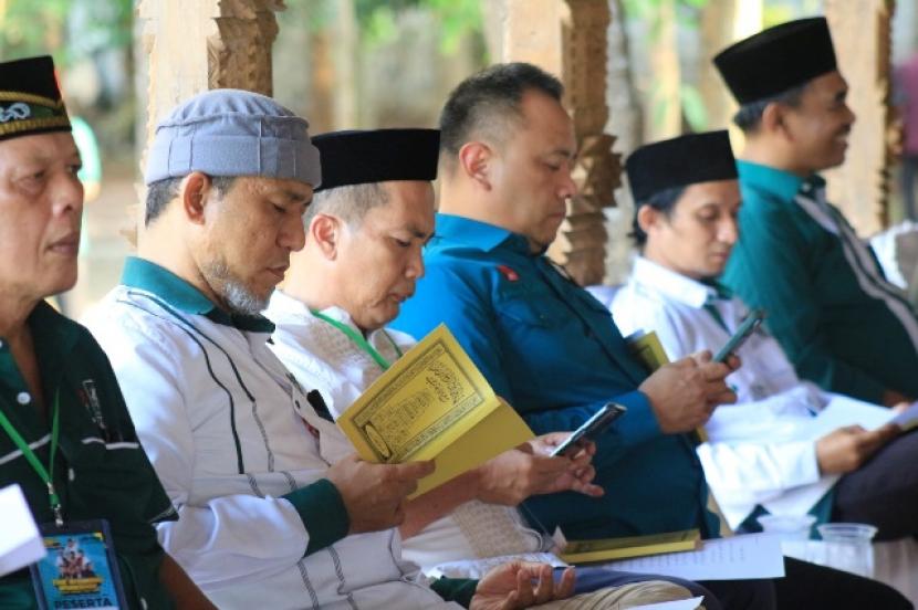 Sekolah Politik di Pesantren BIMA. Caleg PKB mendapat pembekalan di Pesantren BIMA Cirebon, Jawa Barat. 