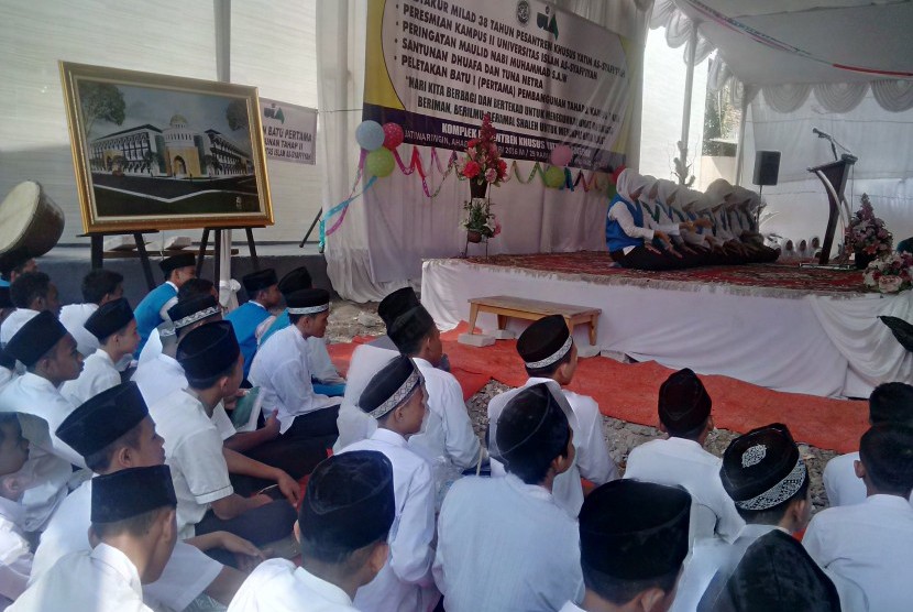 Pesantren Khusus Yatim As-Syafiiyah 