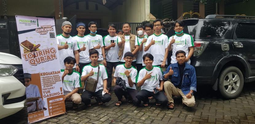 Pesantren Mahasiswa Dai  (Pesmadai) Jawa Timur  meluncurkan program Touring Quran, Kamis (26/5).