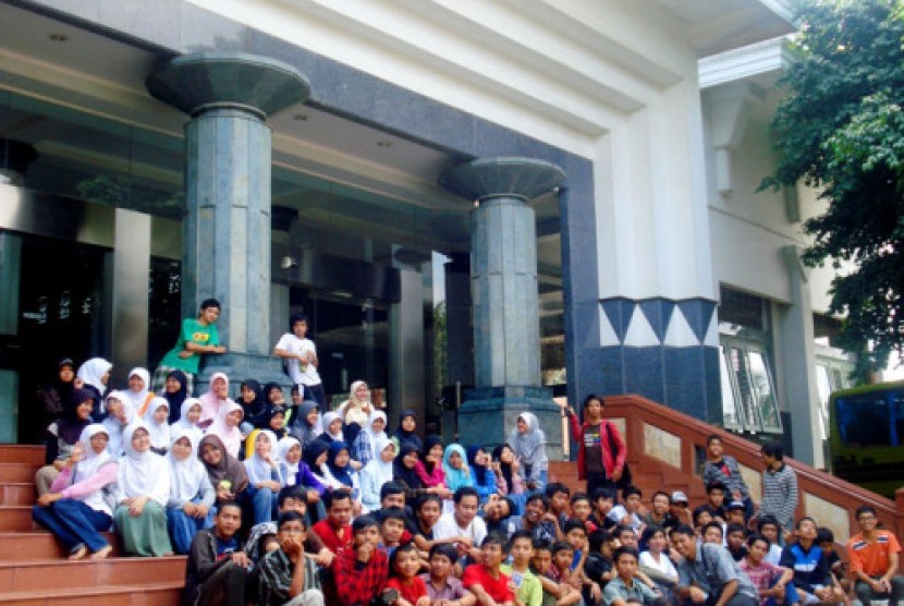 Pesantren Minhaajurrosyidin, Lubang Buaya, Jakarta Timur
