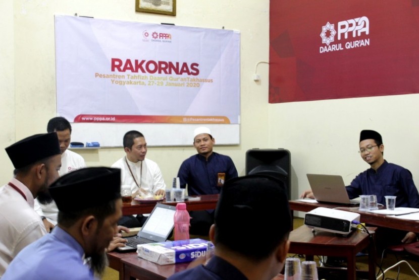 Pesantren Tahfidz Daarul Qur’an Takhassus menggelar Rapat Koordinasi Nasional (Rakornas) di Grha Tahfidz II Daarul Qur’an Yogyakarta, Senin (27/1). 