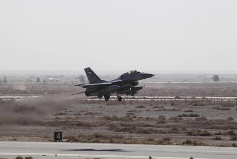Pesawat militer Yordania terbang untuk membombardir markas ISIS,