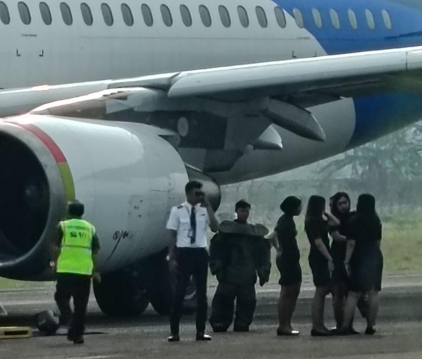 Pesawat Pelita Air IP205 di Bandara Juanda, Kabupaten Sidoarjo, Jawa Timur, Rabu (6/12/2023).