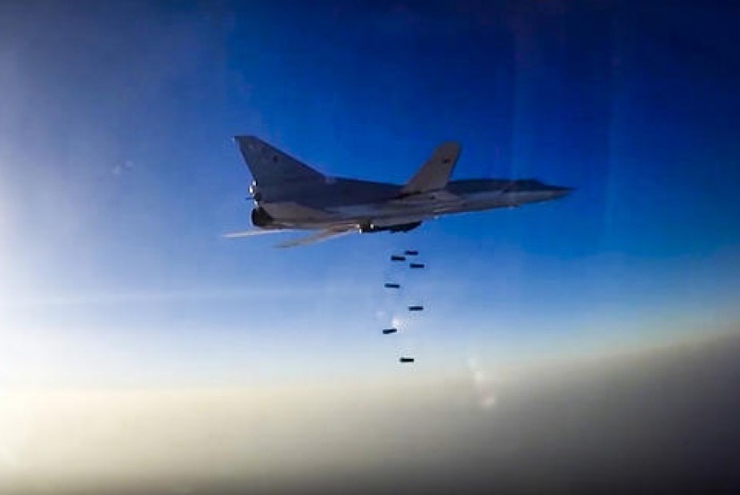 Pesawat pengebom jarak jauh Rusia melakukan melakukan serangan udara di Suriah.