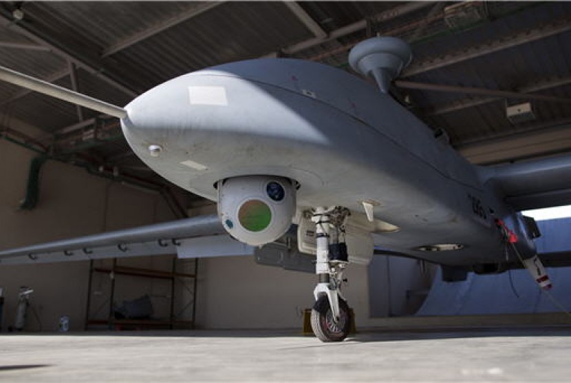 Pesawat tanpa awak (Unmanned Aerial Vehicle/UAV) Israel. 