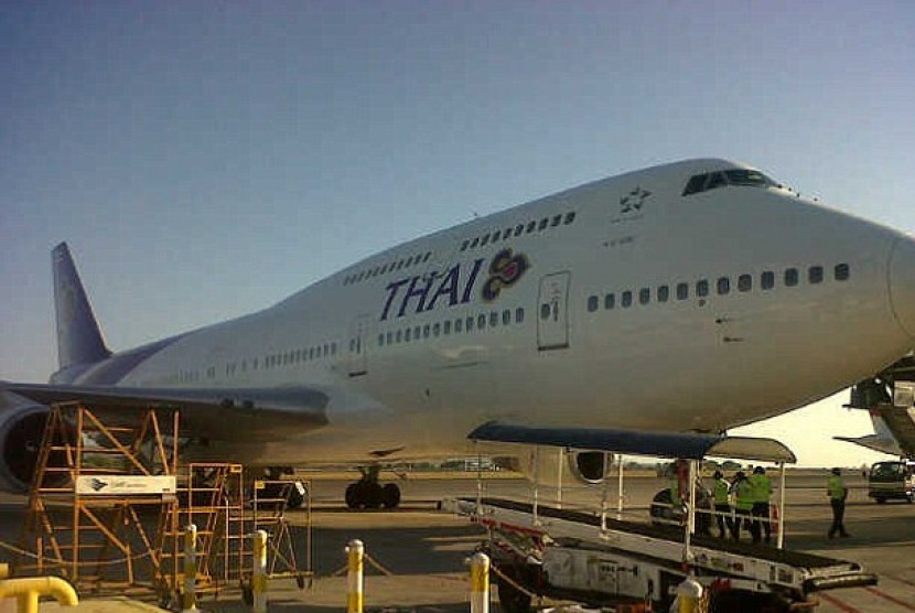 Pesawat Thai Airways dengan nomor penerbangan TG467 mendarat darurat di Bali