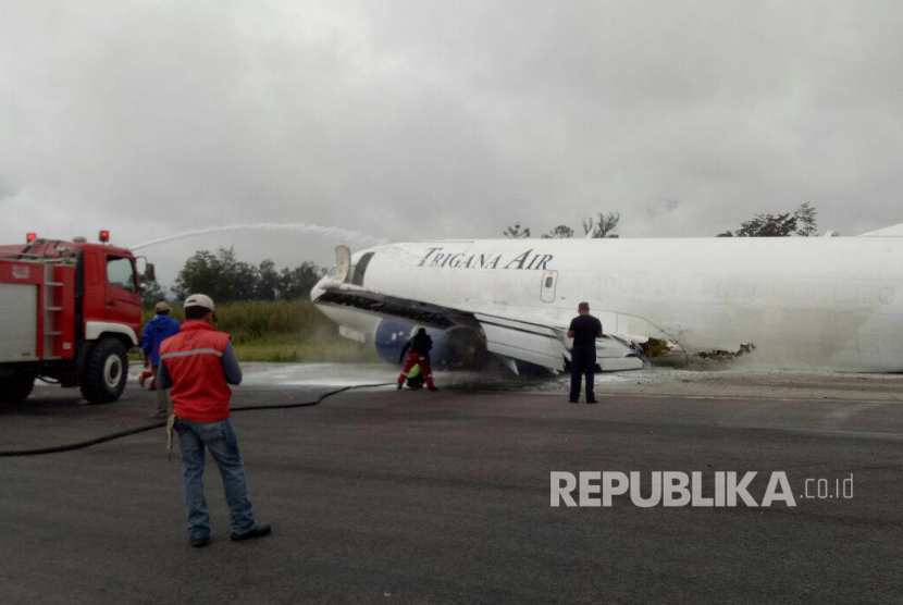 Pesawat Trigana Air Service TGN7321 mengalami accident ketika melakukan pendaratan di Bandara Wamena pada Senin (12/9) pukul 22.35 WIT. 