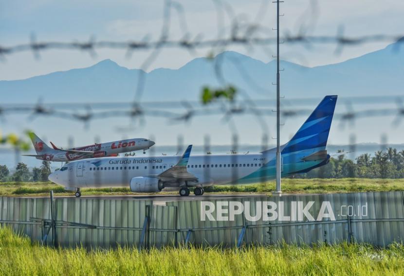 Pesawat udara berada di apron Bandara Internasional Lombok (BIL) di Praya, Lombok Tengah, NTB, Kamis (6/5/2021).
