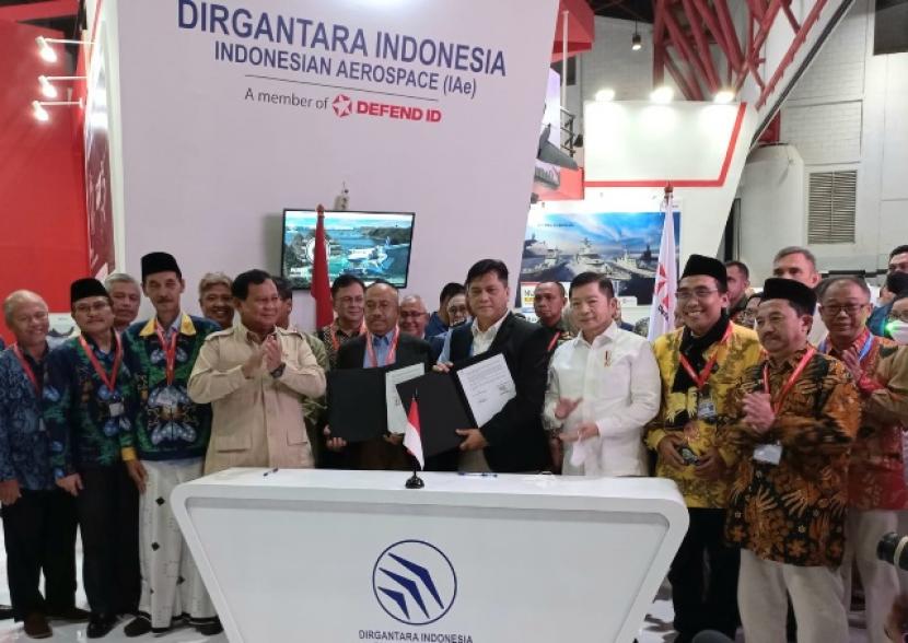 Pesawat Penandatanganan pembelian pesawat N219 sebanyak 11 unit pada Kamis (3/11/2022) dilakukan bersama oleh komunitas Nahdhiyyin yang tergabung dibawah Dipantara Aerospace (DAS) dan  perusahaan Karya Logistik Indotama.   
