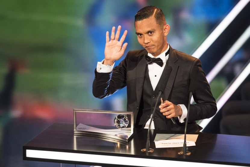 Pesepak bola asal Malaysia, M Faiz Subri, meraih gelar Puskas Award dari FIFA, Senin (9/1).
