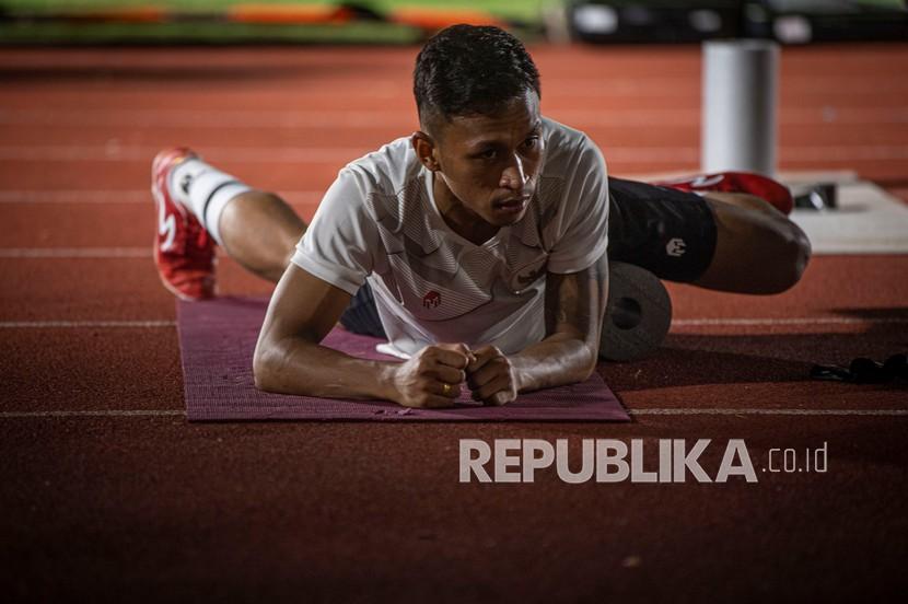 Pesepak bola Osvaldo Haay. Persija Jakarta memperpanjang kontrak penyerang sayap Osvaldo Haay hingga musim 2022/2023.